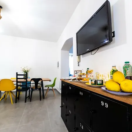 Bed & Breakfast Monca's House 2*